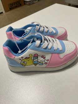 Girls Hello Kitty and Friends