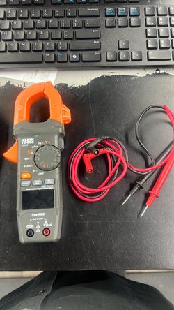 Klein Tools CL390 Digital Clamp Meter