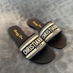 CD Sandals/Slides 🖤