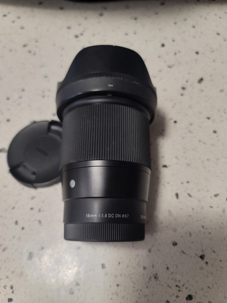 Sigma 16mm 1.4 E-mount Lens