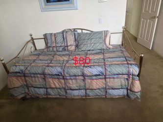 Day bed