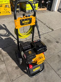 DeWalt 3400 PSI Gas Pressure Washer