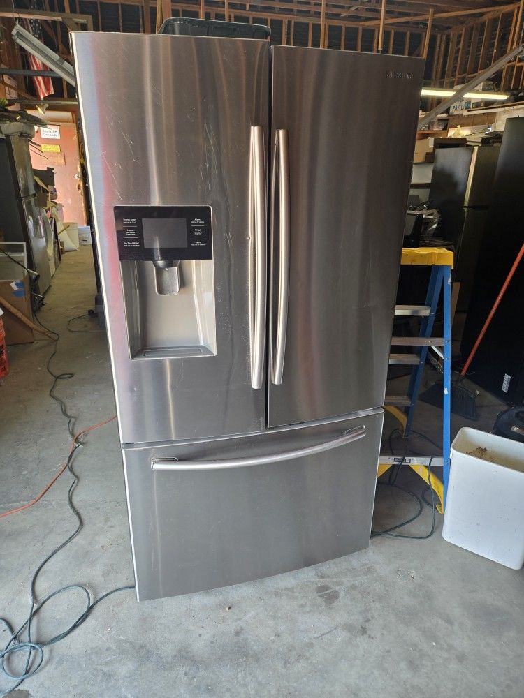 Refrigerator