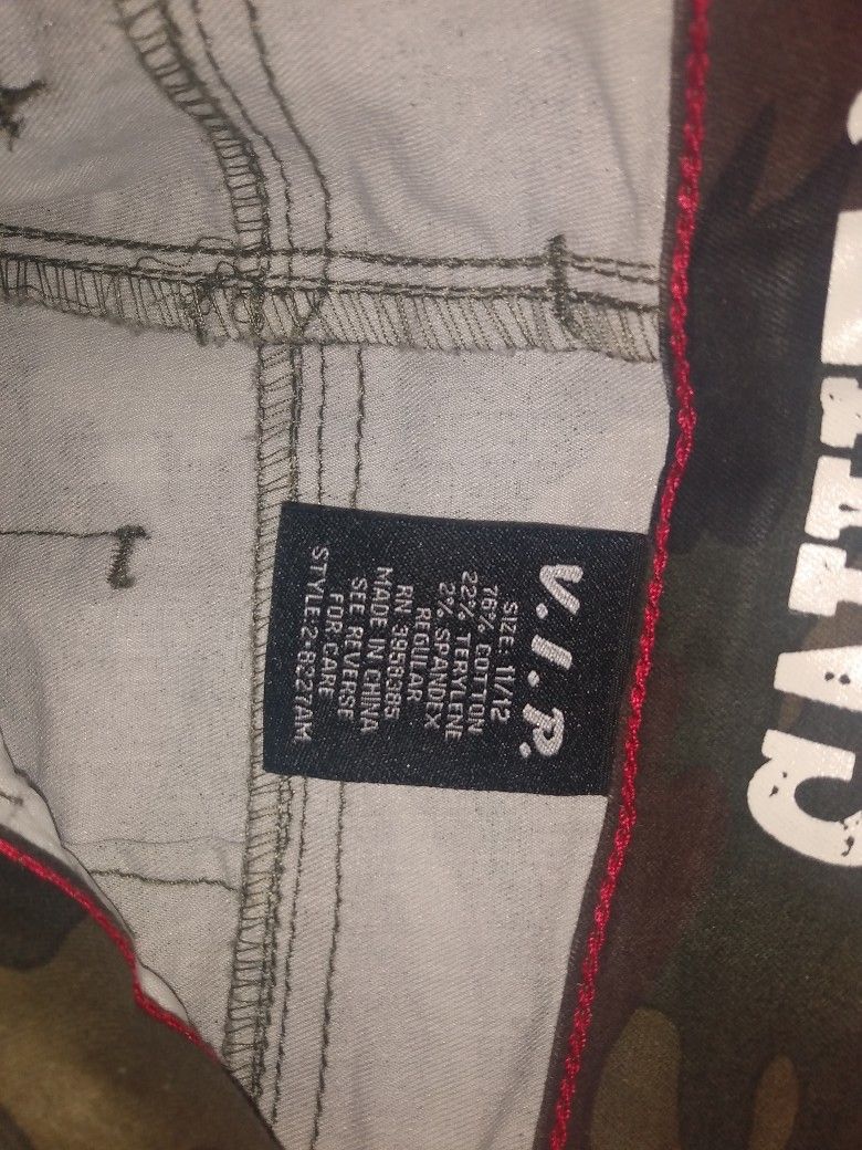 Brand New Vip Camo Pants Size 11