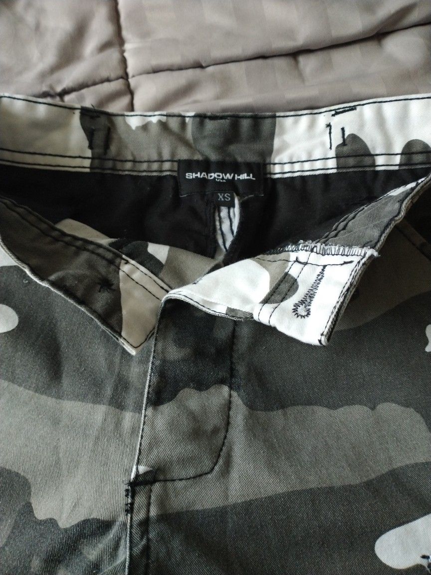 Shadow Hill - Camo Pants
