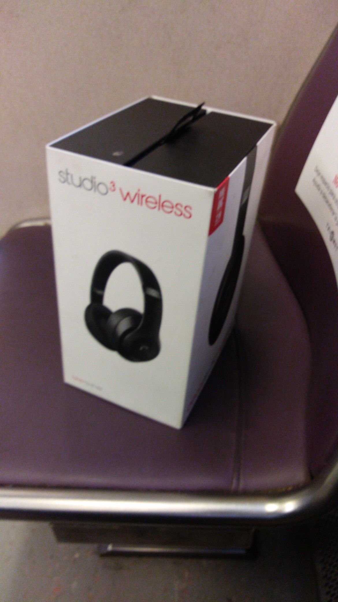 Beats wireless...only few time used..i don't need anymore