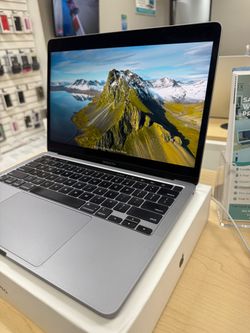 MacBook Pro 13" M1 8GB RAM 256GB SSD