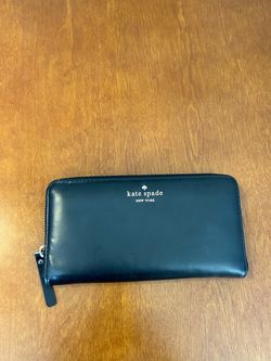 Kate Spade New York Black Leather Zip Wallet
