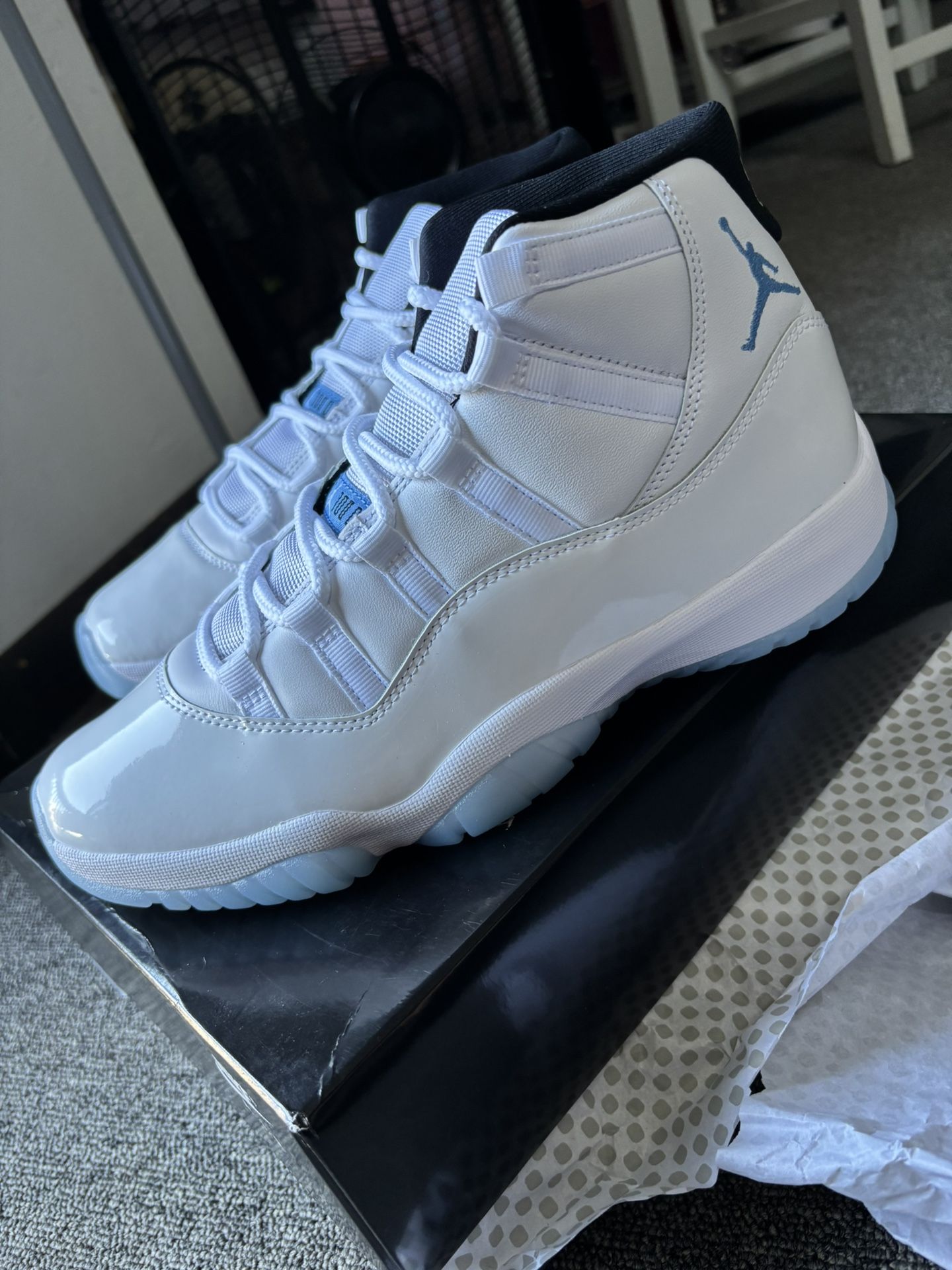 Legend Blue 11s Size 9.5