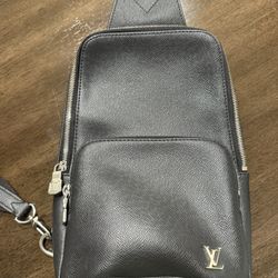 Louis Vuitton Messanger Bag
