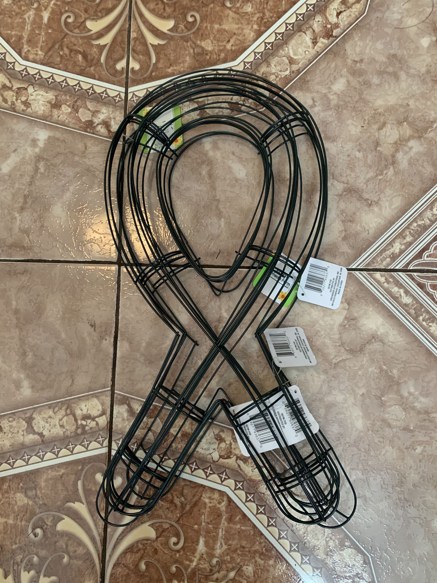 New Ribbon Wreath Form