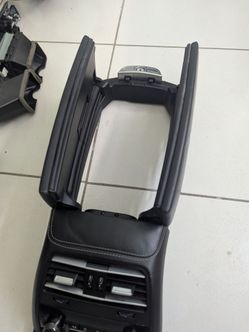2015 BMW F06 CENTER CONSOLE