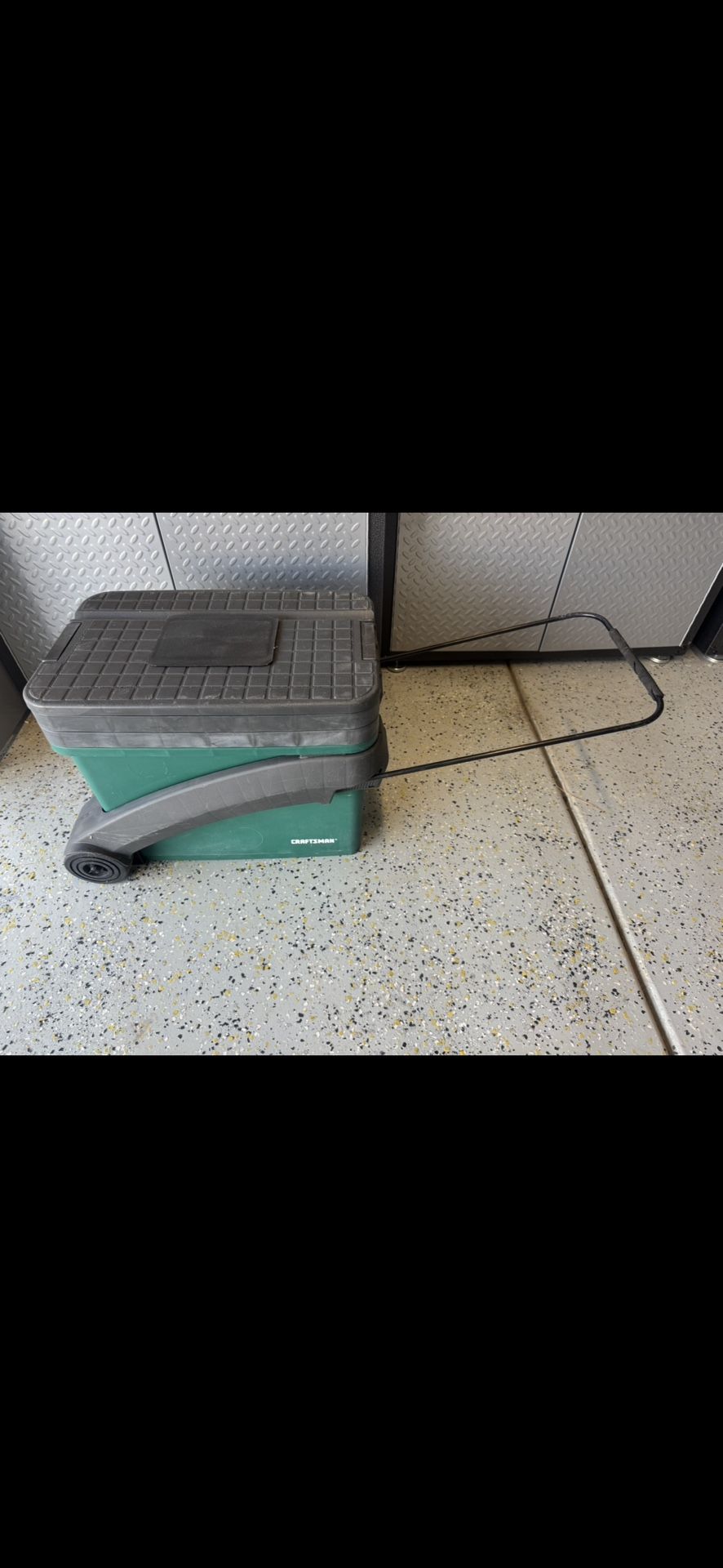 Craftsman Pulling Toolbox