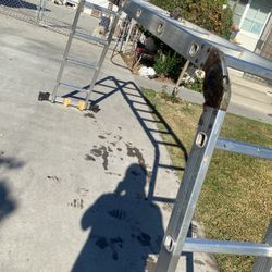 16ft Aluminum Ladder