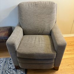  La-Z-Boy Scarlett High Leg Reclining Chair in a neutral fabric,