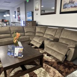 Brown Sofa Sectional w/ 3x Power Recliners & Wireless Charging Station