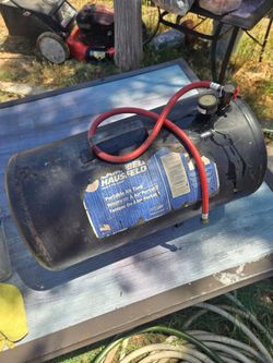 Portable air tank