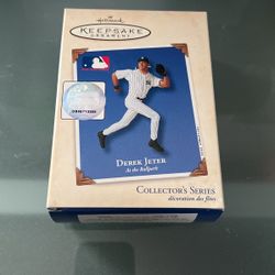 Hallmark Keepsake New York Yankees Derek Jeter Ornament