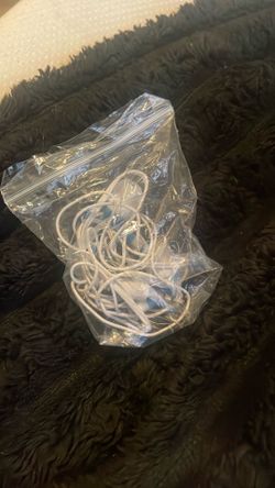 Earbuds great for relaxing and listening to Music