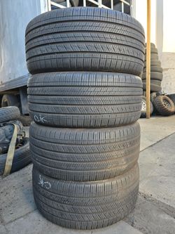 (4) 265 40 21 Hankook Tires 