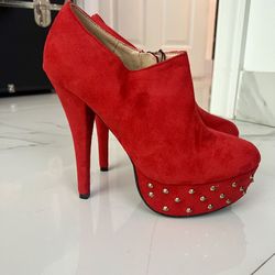 Brand New! FRH Red Suede Studded Heels Size 9