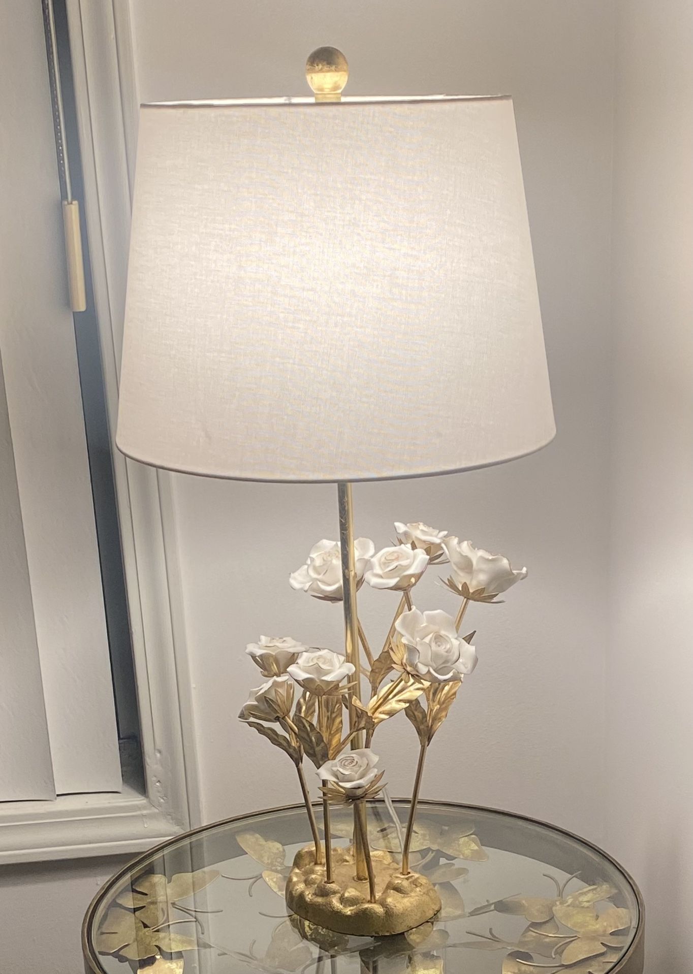 Nicole Miller Vintage Gold base Glass flower Accent Lamp