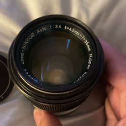 Nikkor Nikon Auto Zoom Lens F/3.5 43-86mm w/Vivitar VMC 52mm UV-Haze Filter