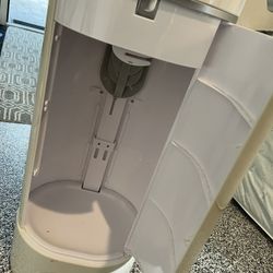 Munchkin Diaper Pail + 8 Refill Bags – Great Deal!