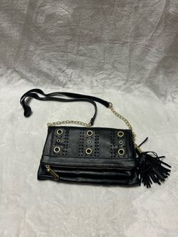 Small Steve Madden black gold fold over crossbody shoulder bag clutch purse