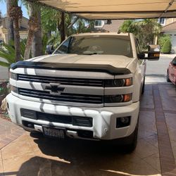 2019 Chevy Silverado Z 71    4x4