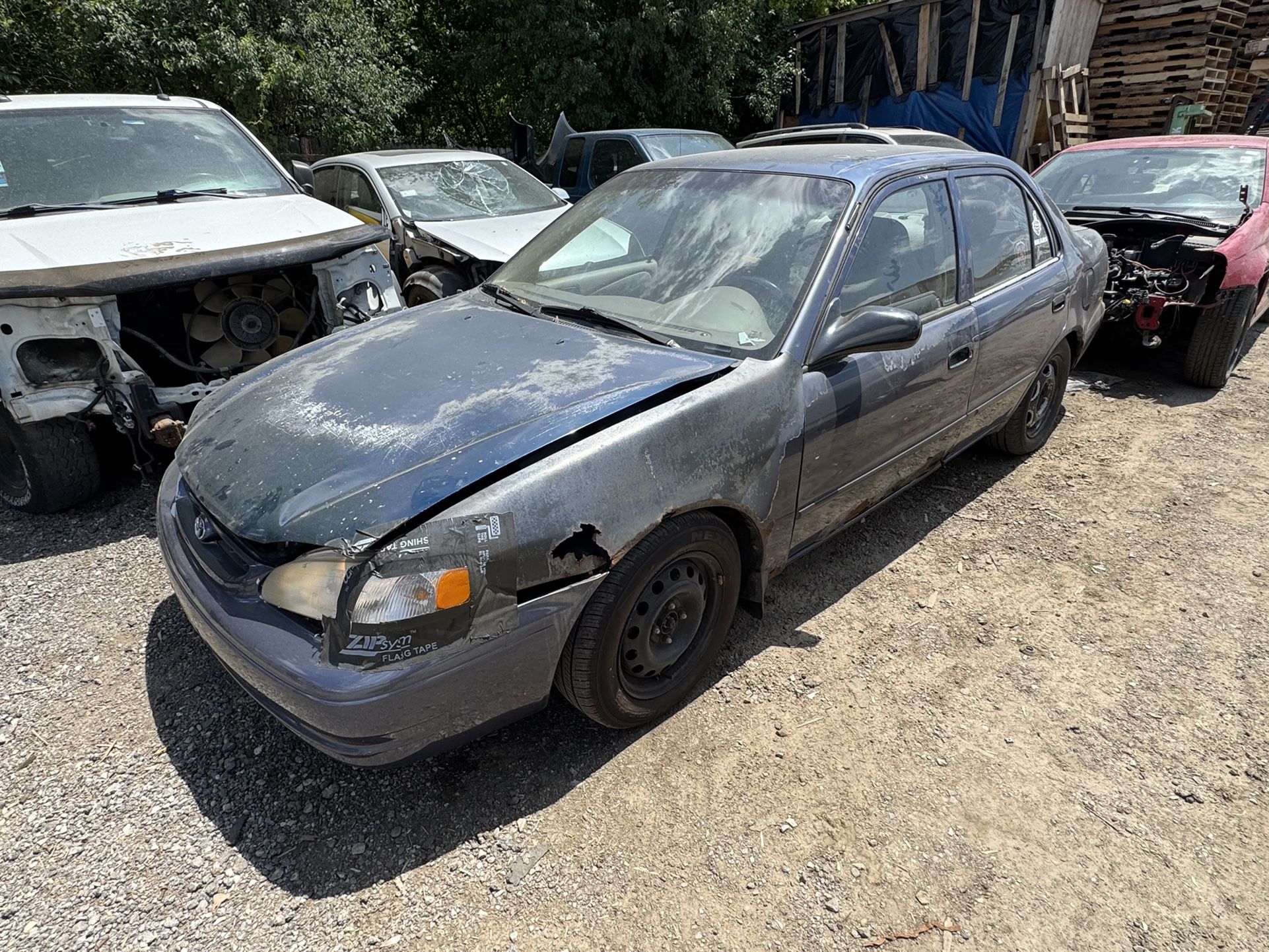 ♻️For Parts 2000 Toyota Corolla Parting Out