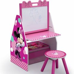 Minnie Mouse Art Table