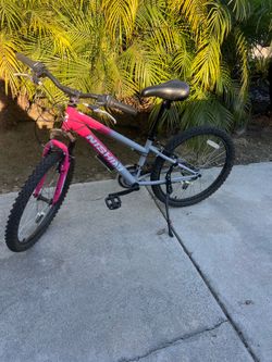 Nishiki Pueblo 24” and Helmet