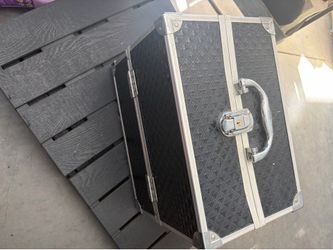 Make up case