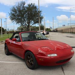 1990 Mazda Miata 