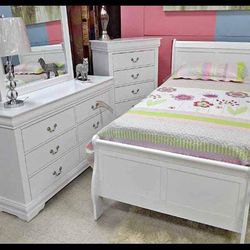 New Twin Bedroom Set For $899
