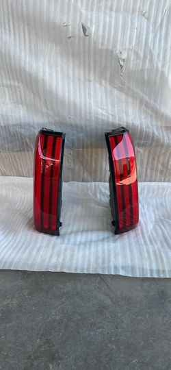 2022/26 Toyota Tundra original full LED tail lights