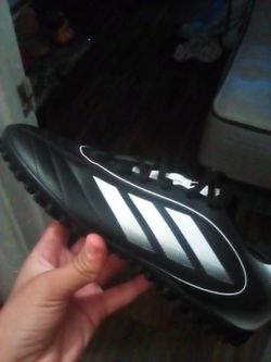 Soccer cleats