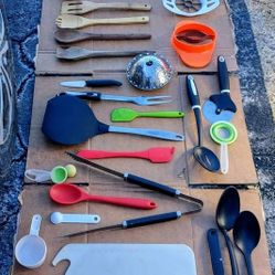 Kitchen Gadgets - Drawer Full, Assorted ,plus Utensils, Ice Cube Tray, 2 Strainers, Egg Cooker, 4" Waffle Maker, Take all $25