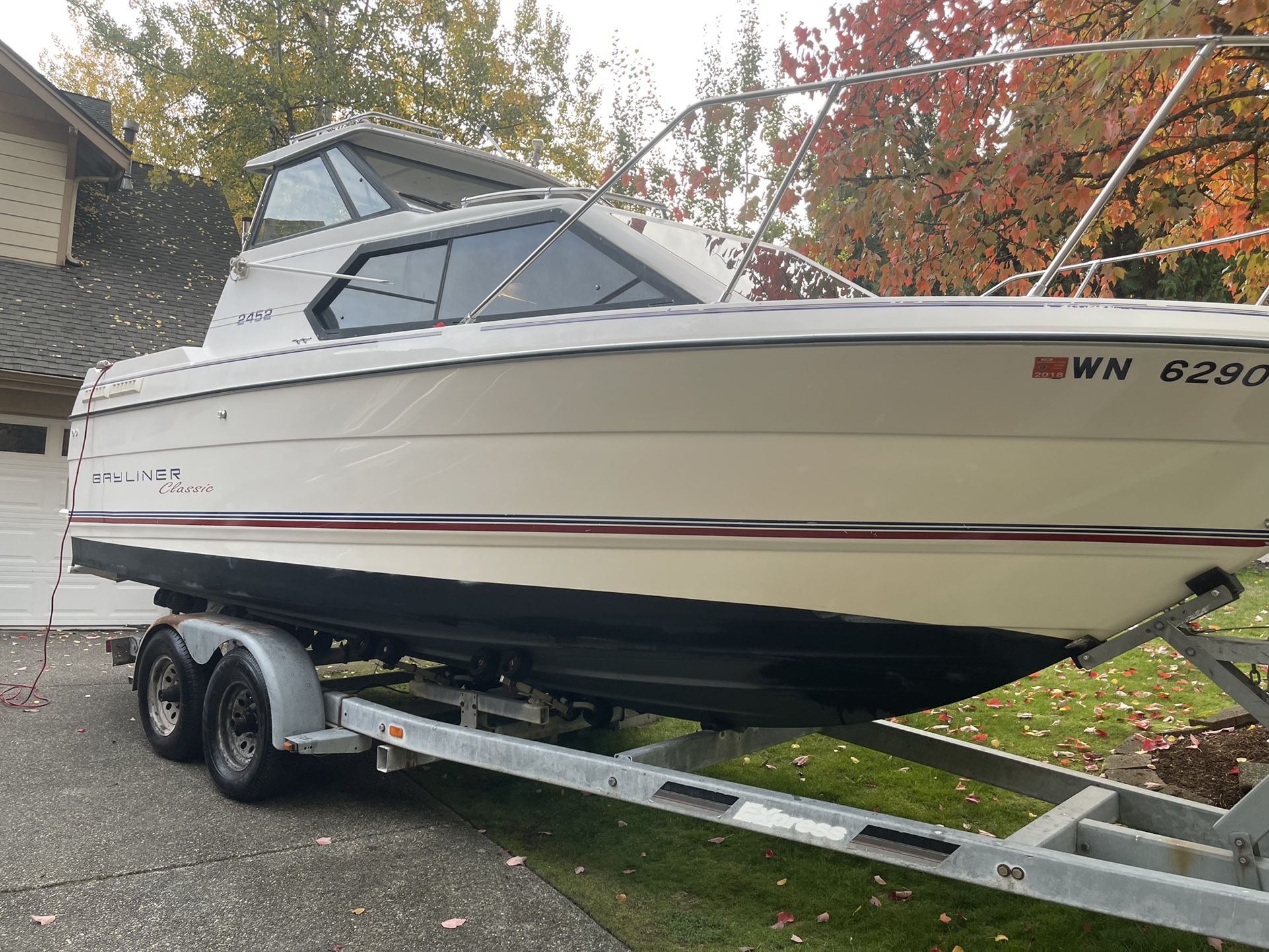 1993 Bayliner 2452 classic express