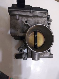 Ford fusion throttle body