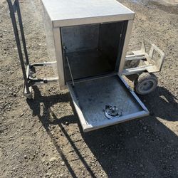 Stainless Steel Enclosure Tool Box For Tow trucks 24x24x24 In Great Condition