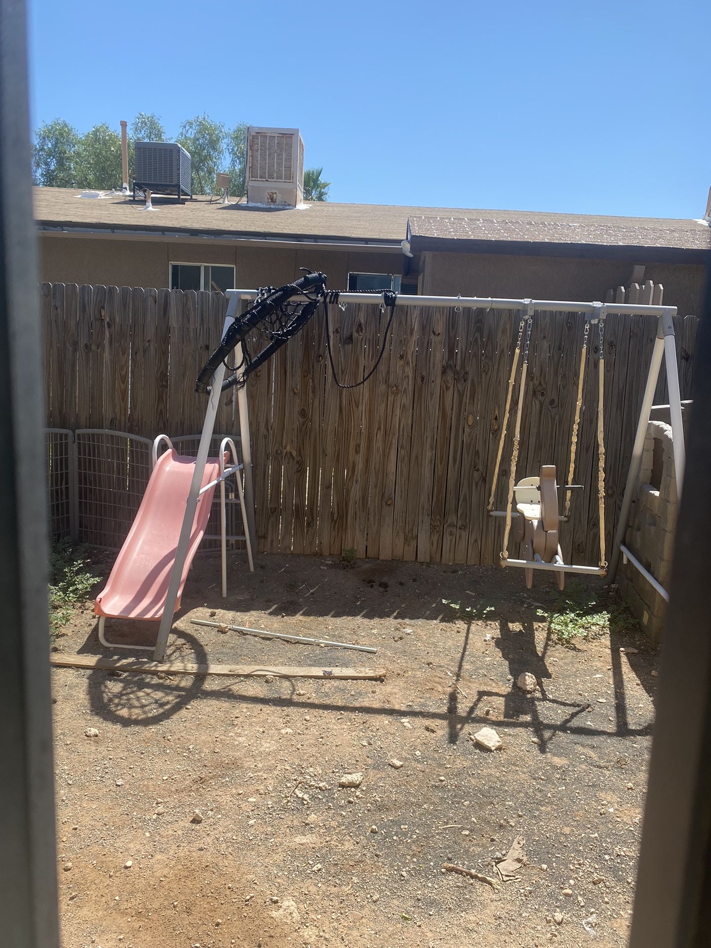 Free Swing set