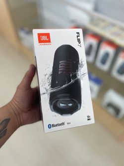 10% off uptp 50$ each item Valid until June 30th - JBL - FLIP 7 Portable Waterproof And Drop-Proof Speaker (Brand New) Blue
