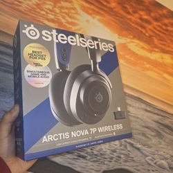 Arctis Nova 7P Wireless Headset For Ps5 Or PC 