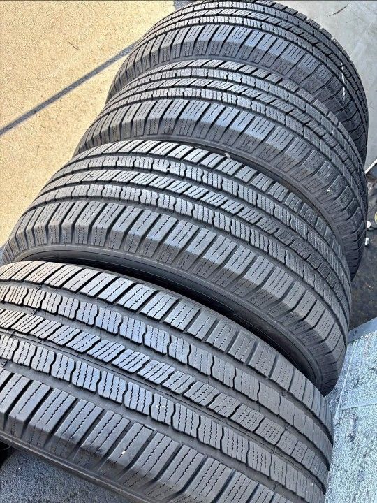 255 60 18 Tires Con 80% De Vida Las 4 De La Marca Michelín
