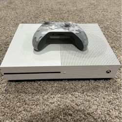 Xbox One S (500 GB)