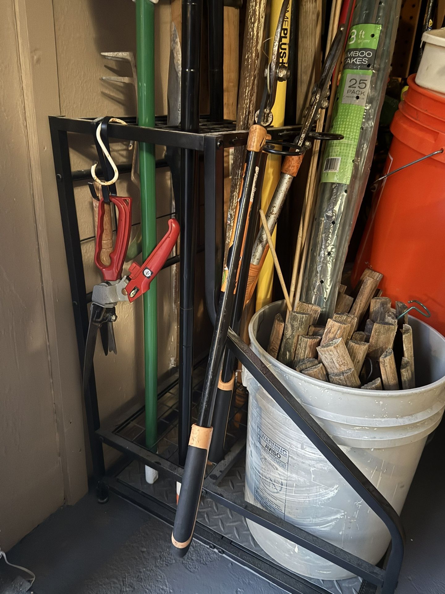 Garden Tool Rack
