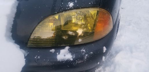 Headlight tinting and taillight tint