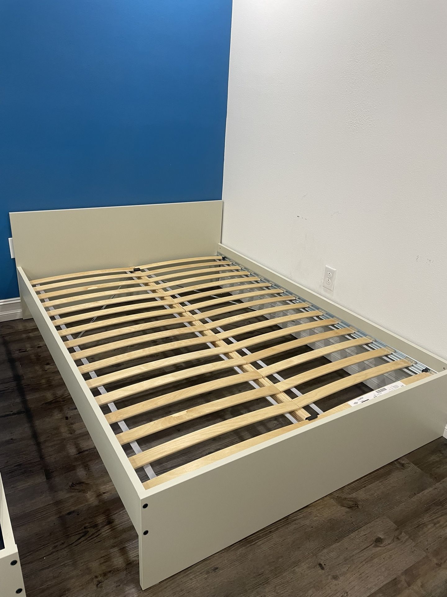 kids full bedframe